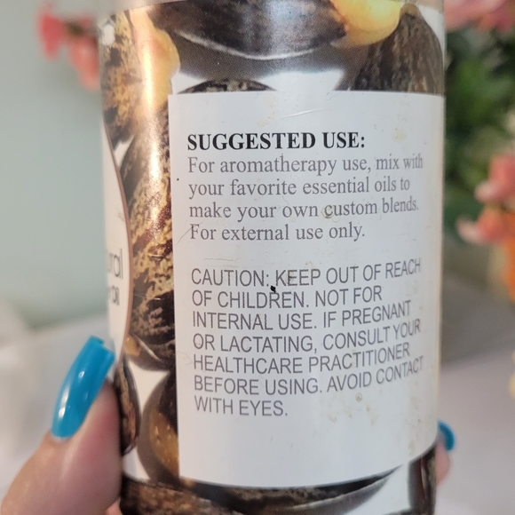 Amazing Proprietary Formula of PURE Castor oil & vit E. GROWS long lashes. - Picture 10 of 16